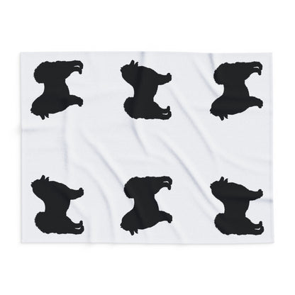 Samoyed Silhouette Arctic Fleece Blanket