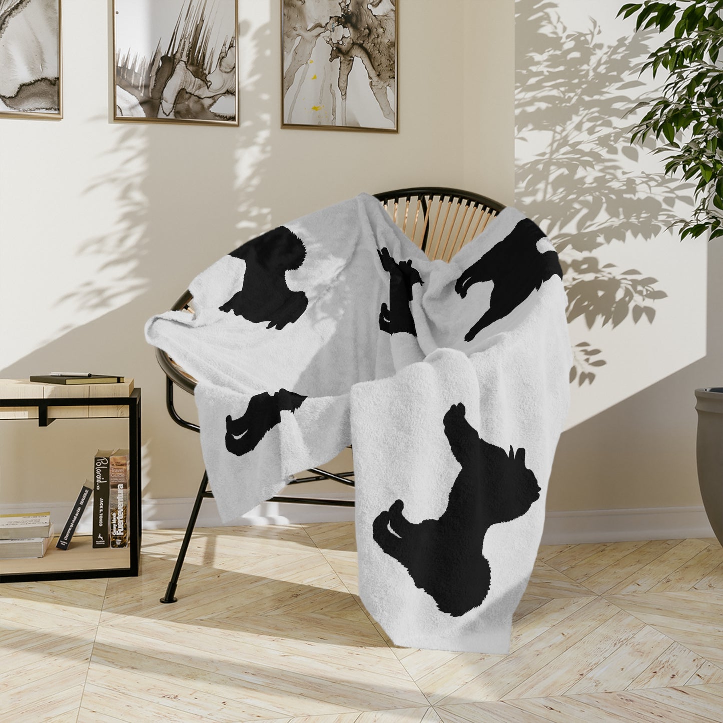Samoyed Silhouette Velveteen Microfiber Blanket