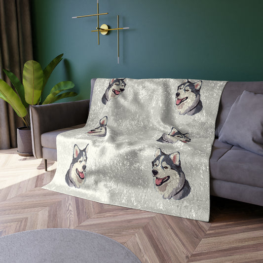 Malamute Head Crushed Velvet Blanket